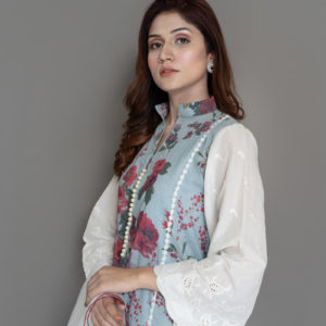 Breeze Pure lawn shirt with embroidered sleeve, pearls detailing on neck slit. Paired with self textured organza duppata 2 piece