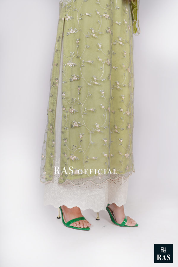 Jade - Image 5