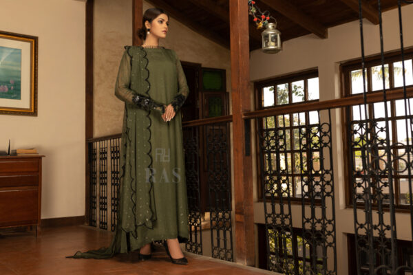Olivia - Image 6